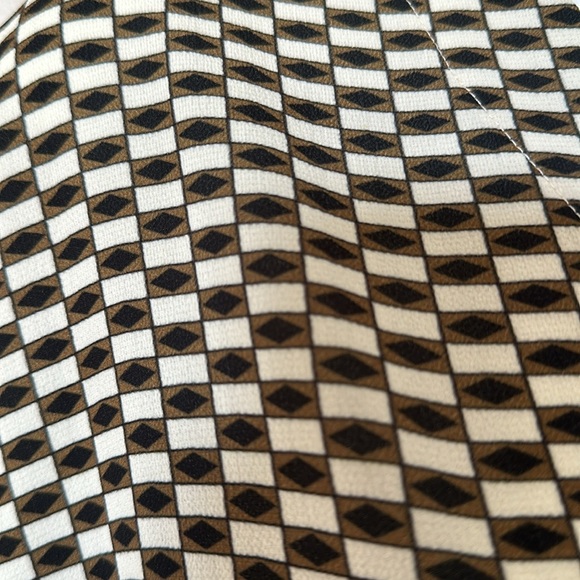 Zara top size medium. Looks great with tights and boots. - Picture 4 of 5